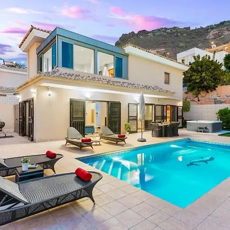 Villa Torviscas Sunset & Jacuzzi